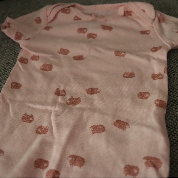 0-3M Baby Girl Pink Onesie Sheep Print - Picture 2 of 3